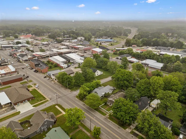 $425,000 | 103 South Park Street, Hohenwald, TN 38462