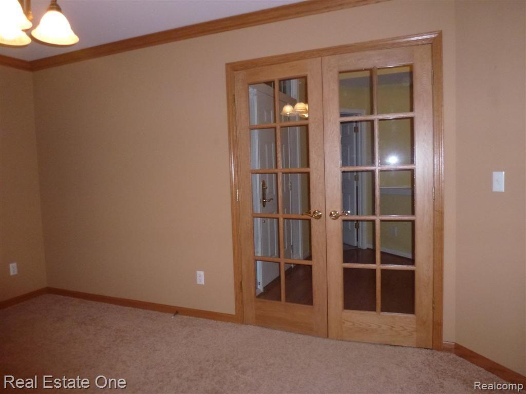 559 Misty Brook Lane Rochester, MI 48307 - Photo 16 of 50 misty brook 069 (Large).jpg