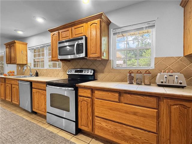 228 Loop Drive Slidell, LA 70458 - Photo 8 of 27