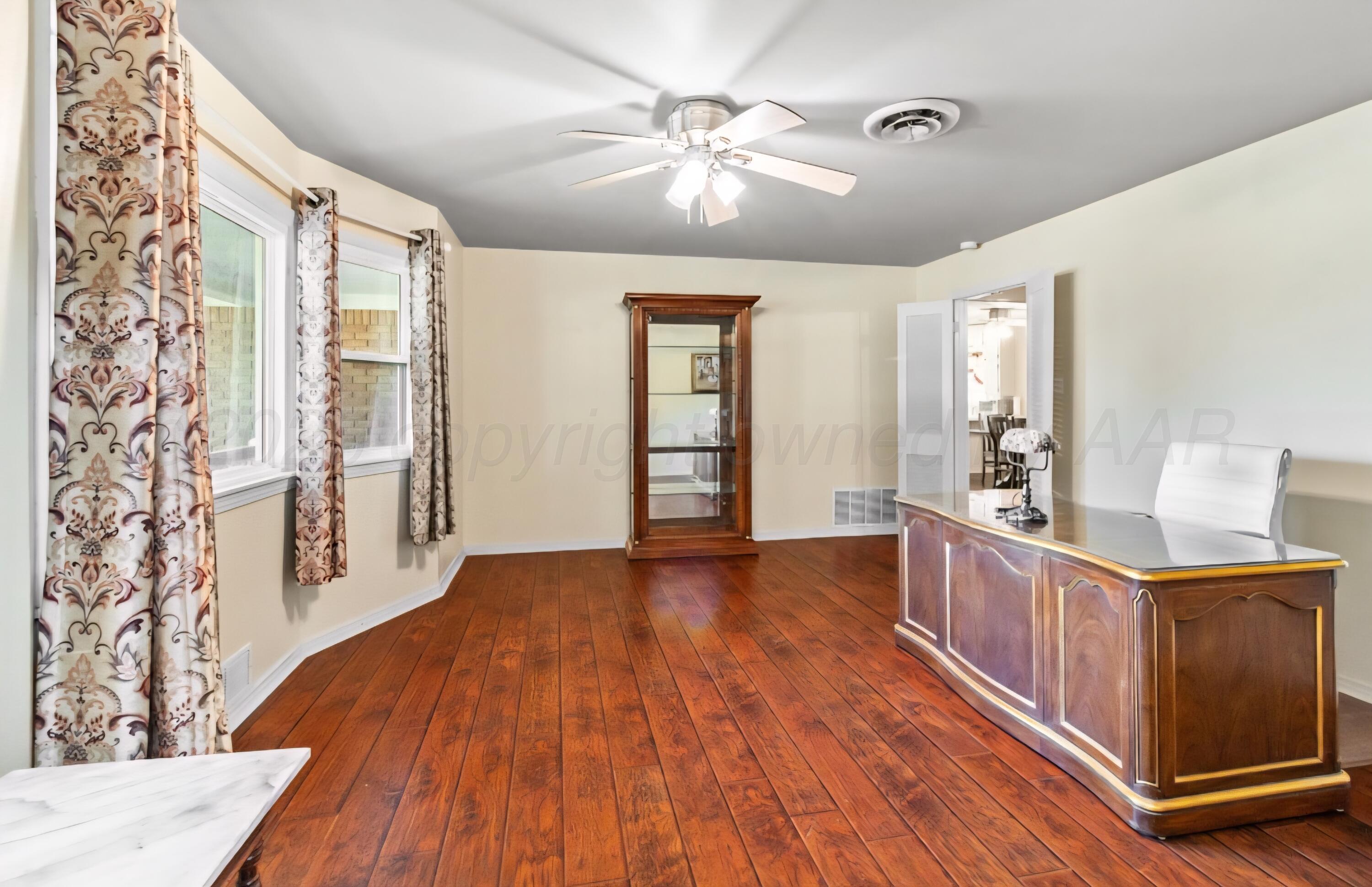 6102 Calumet Road Amarillo, TX 79106 - Photo 4 of 30 1000048982
