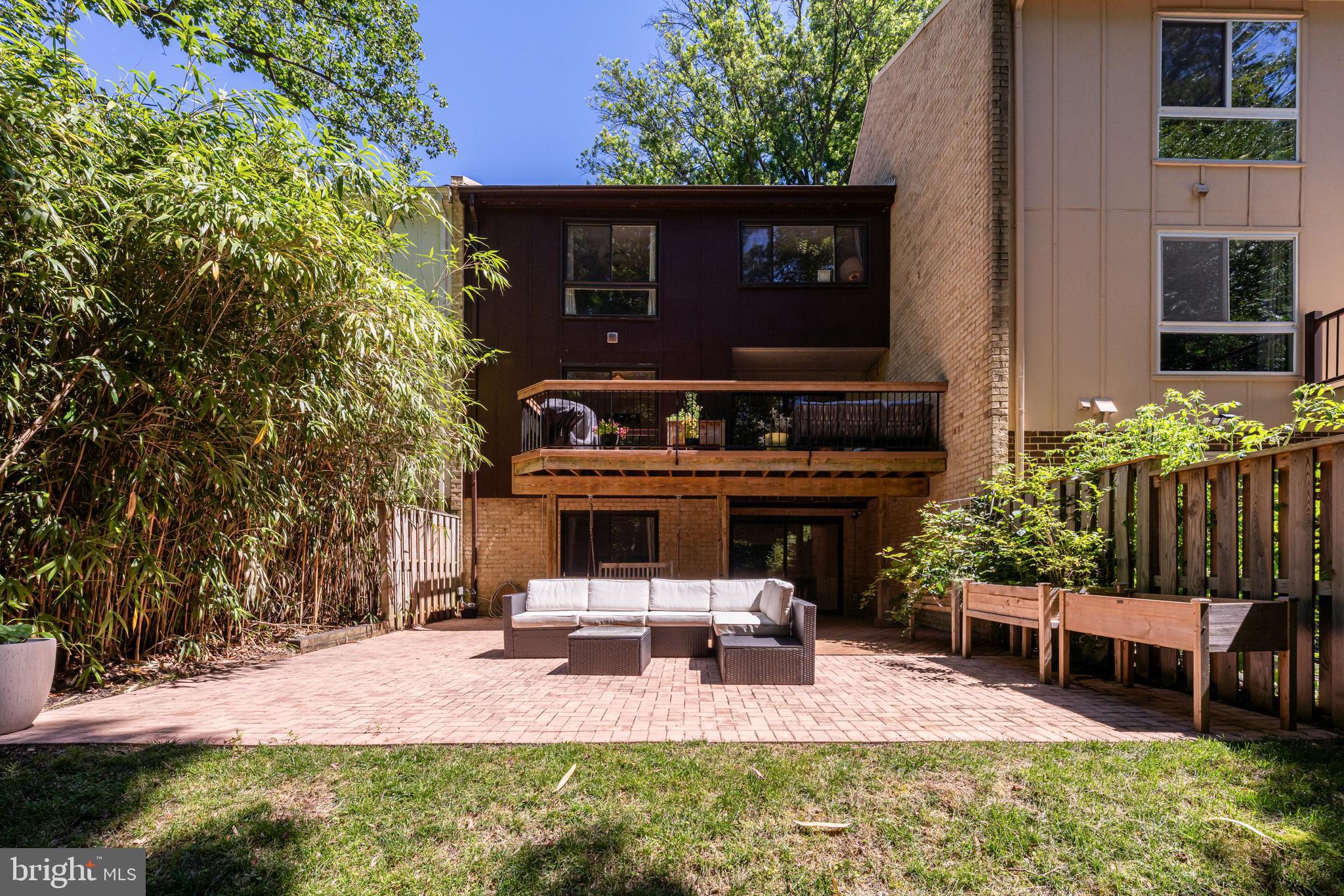 11073 Saffold Way Reston, VA 20190 - Photo 40 of 46 Exterior Back