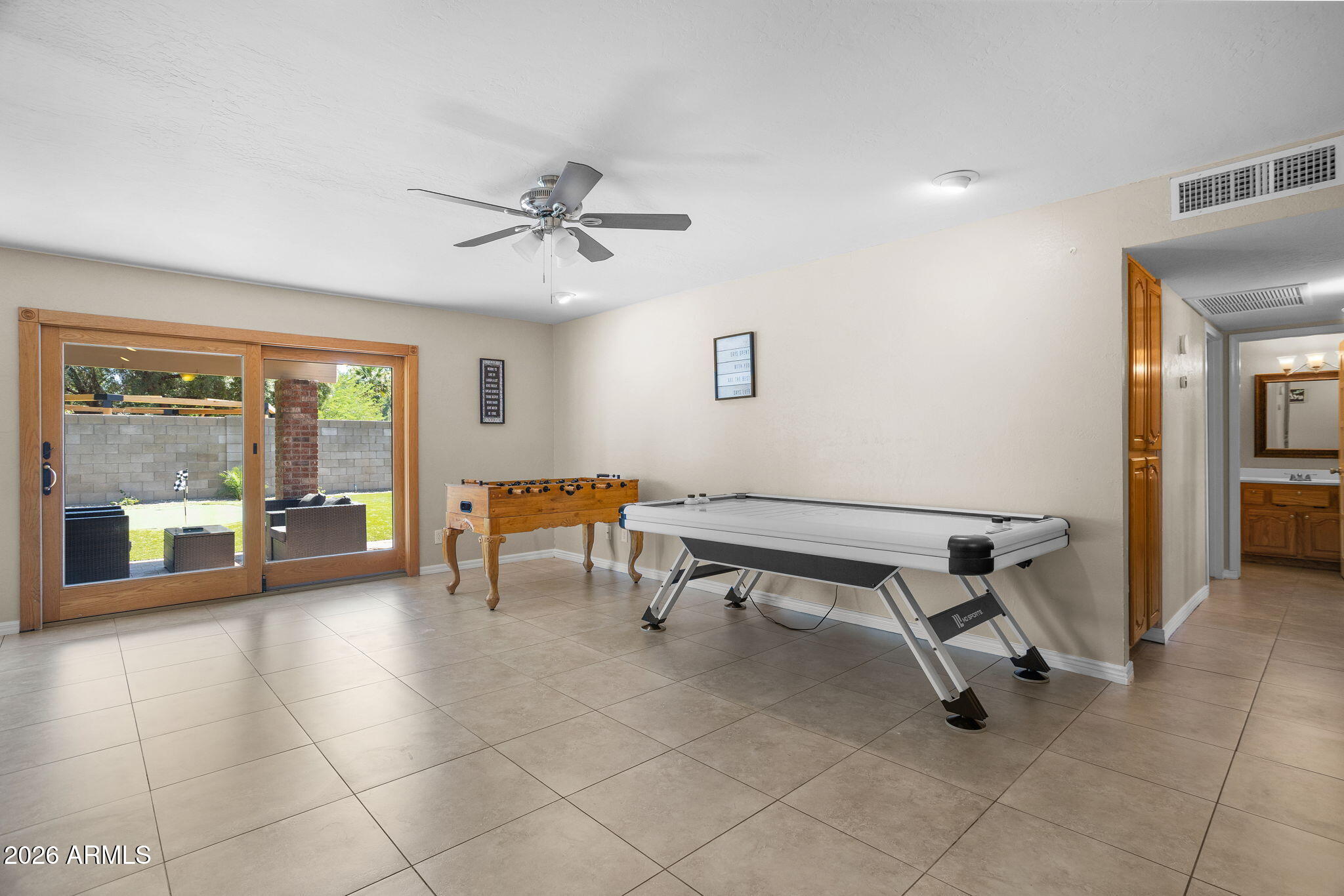 2439 West Kathleen Road Phoenix, AZ 85023 - Photo 8 of 24 2439 W Kathleen