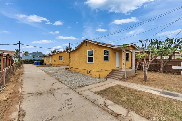 $799,999 | 4339 1st Street, East Los Angeles, CA 90022