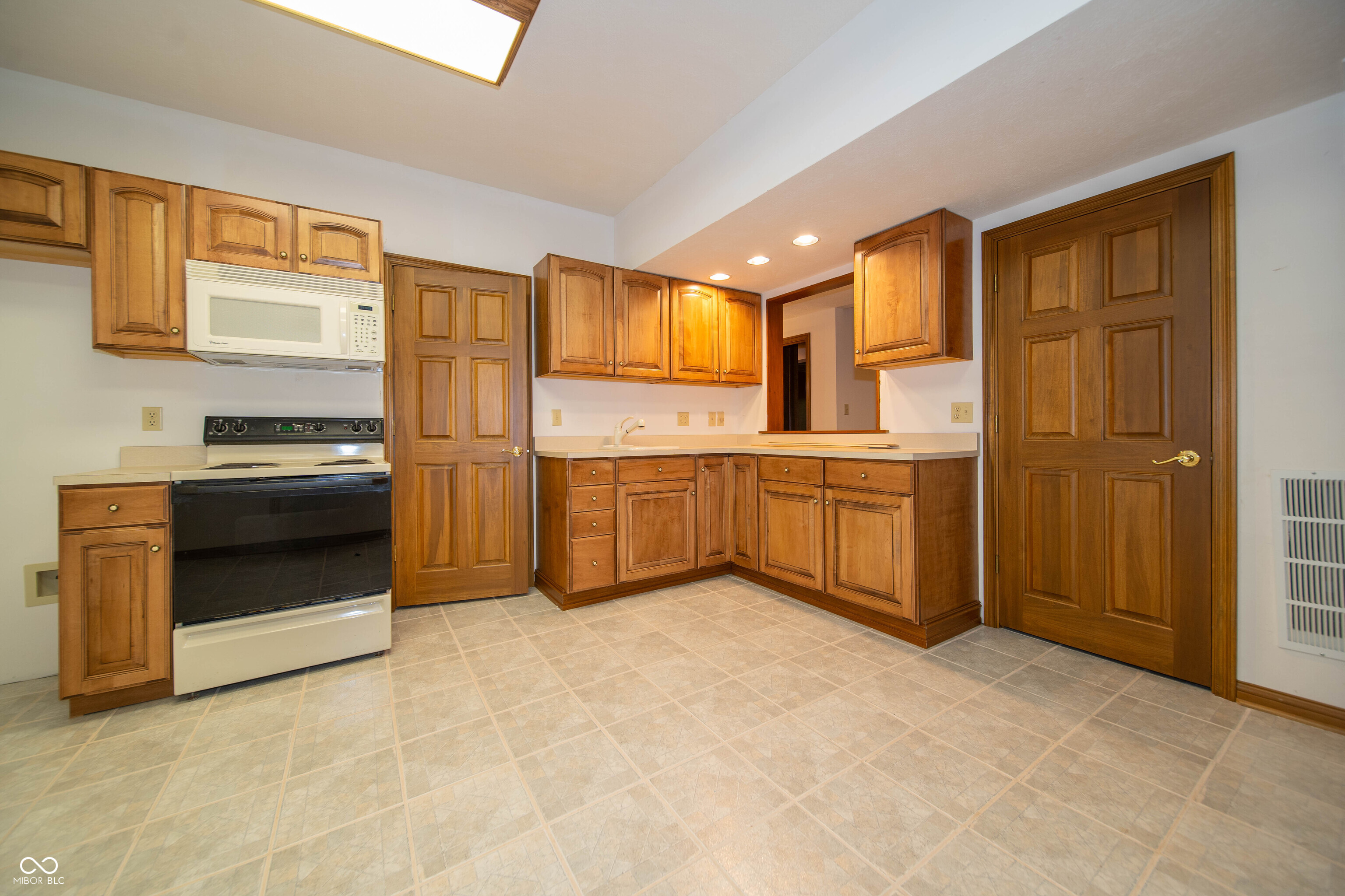 8130 Conarroe Road Indianapolis, IN 46278 - Photo 24 of 55 Gallery Image 24