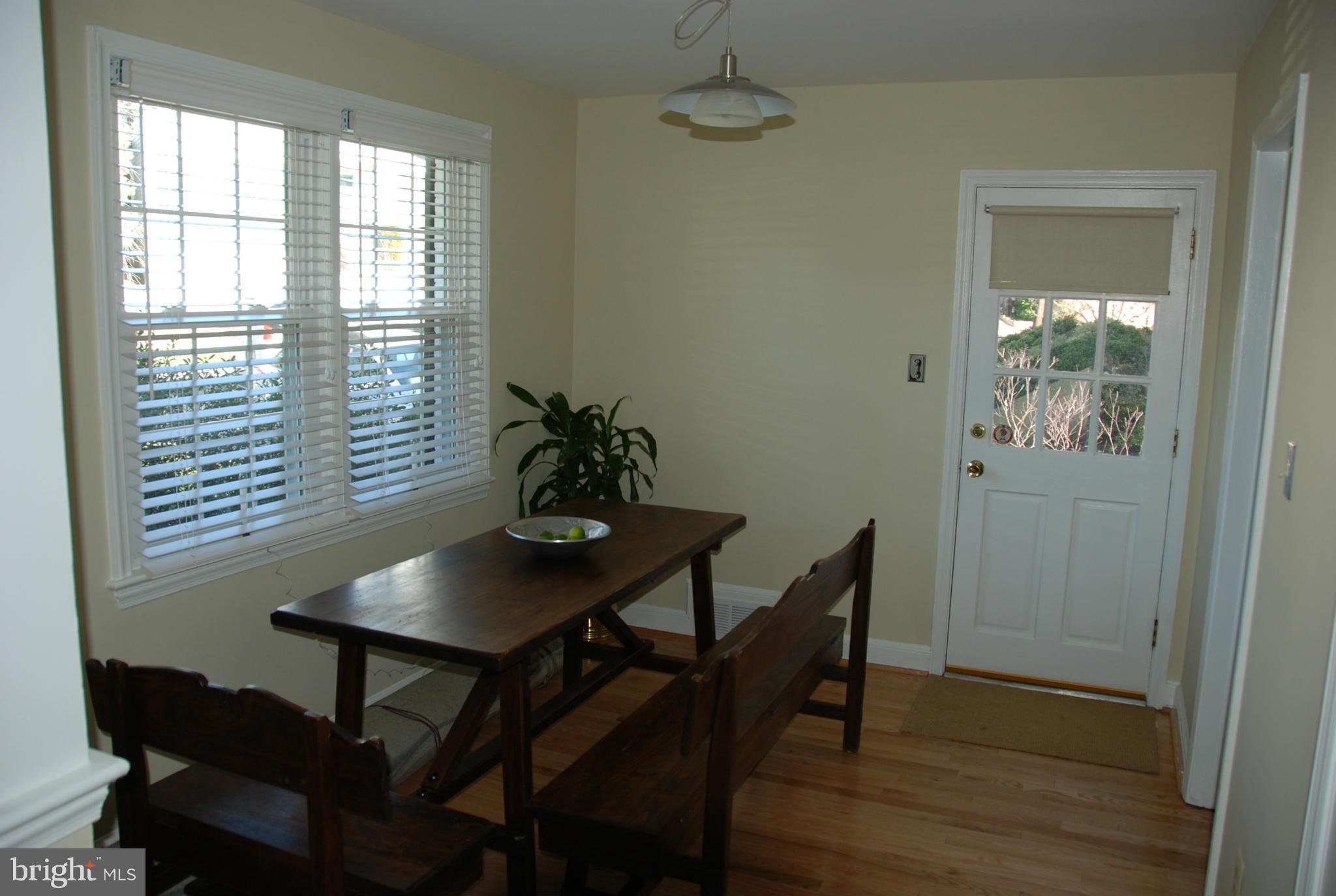 8736 Ridge Road Bethesda, MD 20817 - Photo 5 of 27 Dining Room