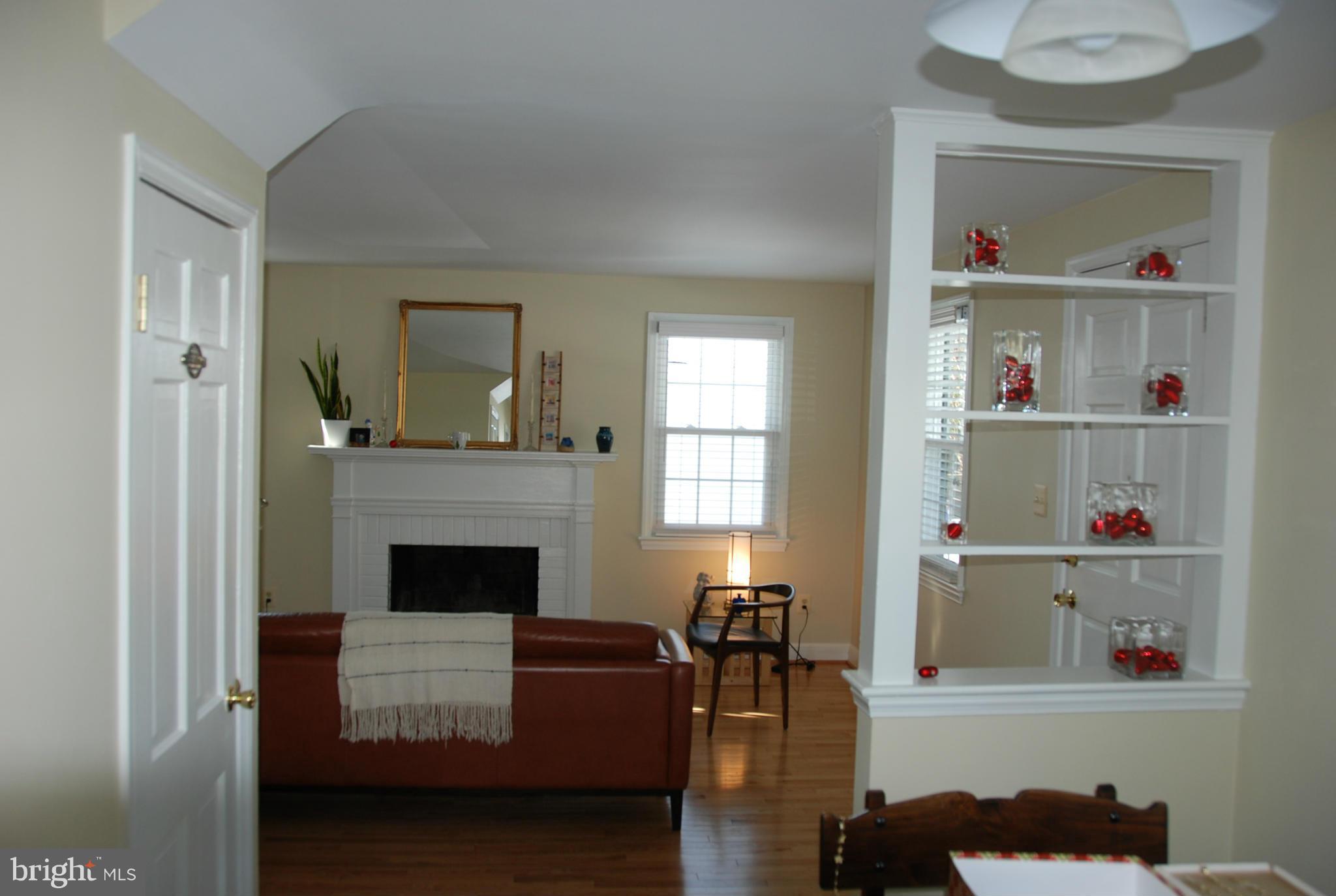 8736 Ridge Road Bethesda, MD 20817 - Photo 6 of 27 Dining Room