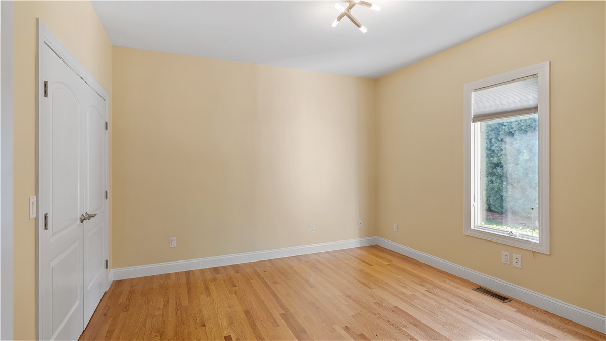 23 Pine Ridge Drive Cranston, RI 02921 - Photo 14 of 31 Gallery Image 14