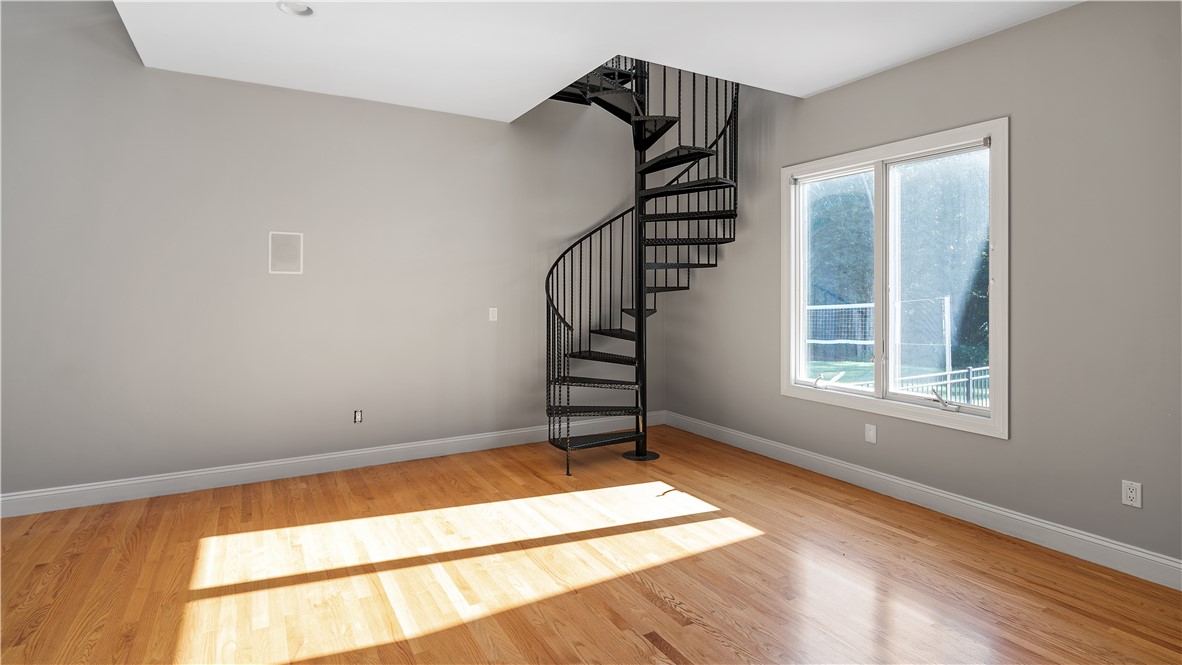 23 Pine Ridge Drive Cranston, RI 02921 - Photo 16 of 31 Gallery Image 16