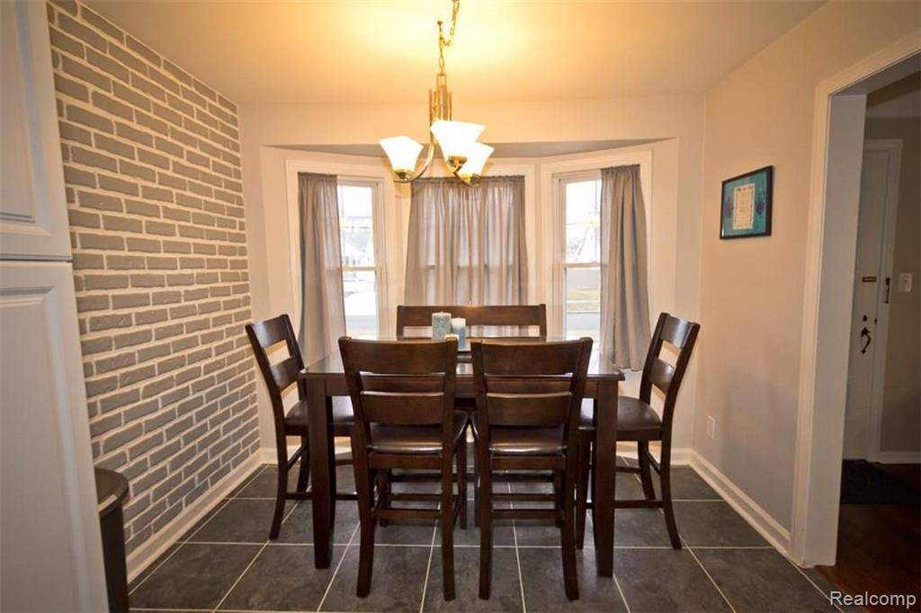 1529 Butternut Avenue Royal Oak, MI 48073 - Photo 5 of 43