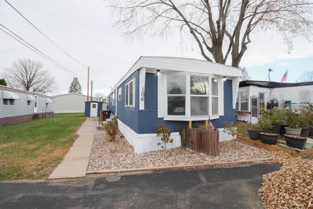 $55,000 | 1025 Oak Avenue North, Unit 106, Onalaska, WI 54650