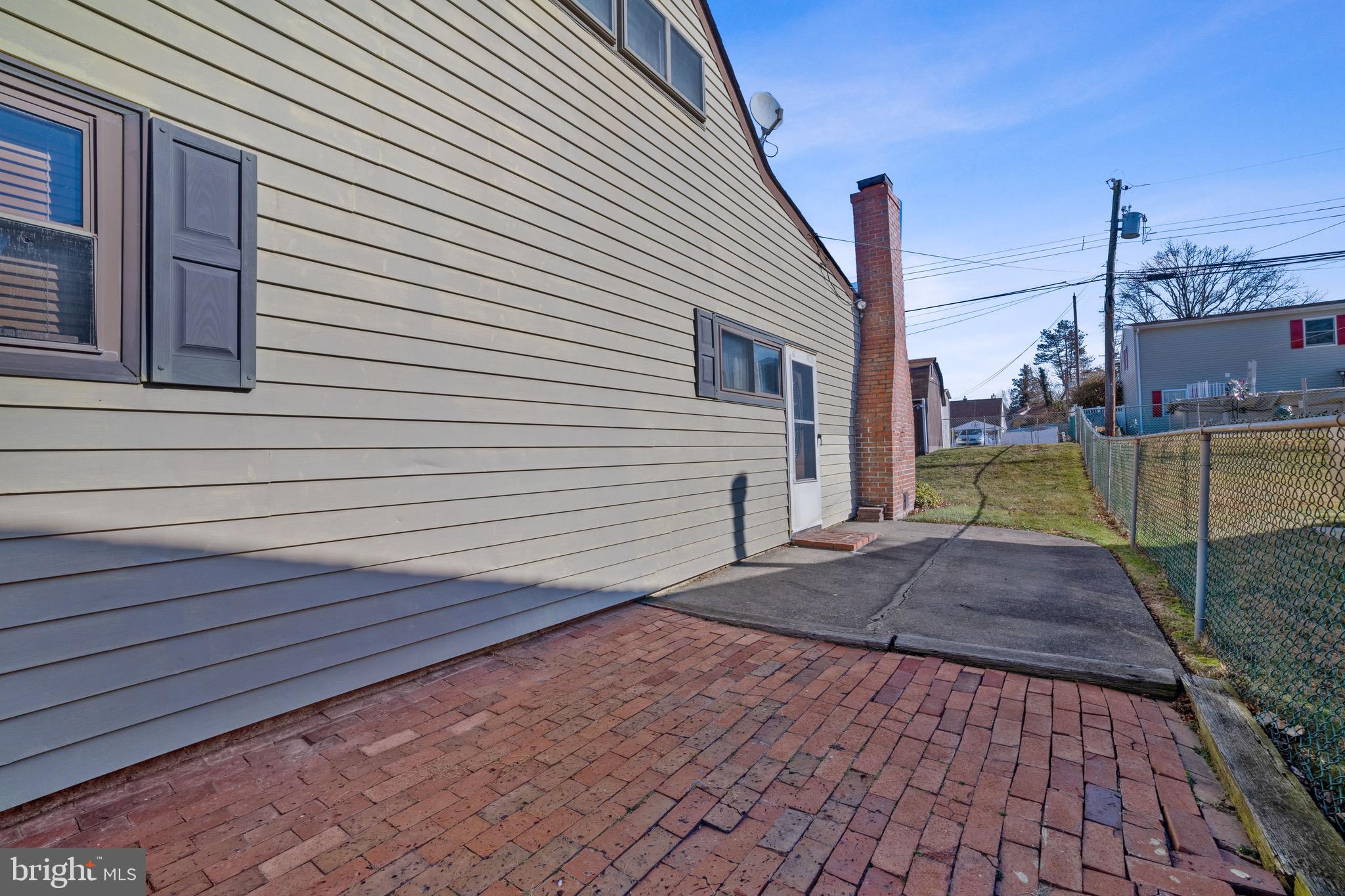 90 Cleft Rock Road Levittown, PA 19057 - Photo 5 of 31 Gallery Image 5