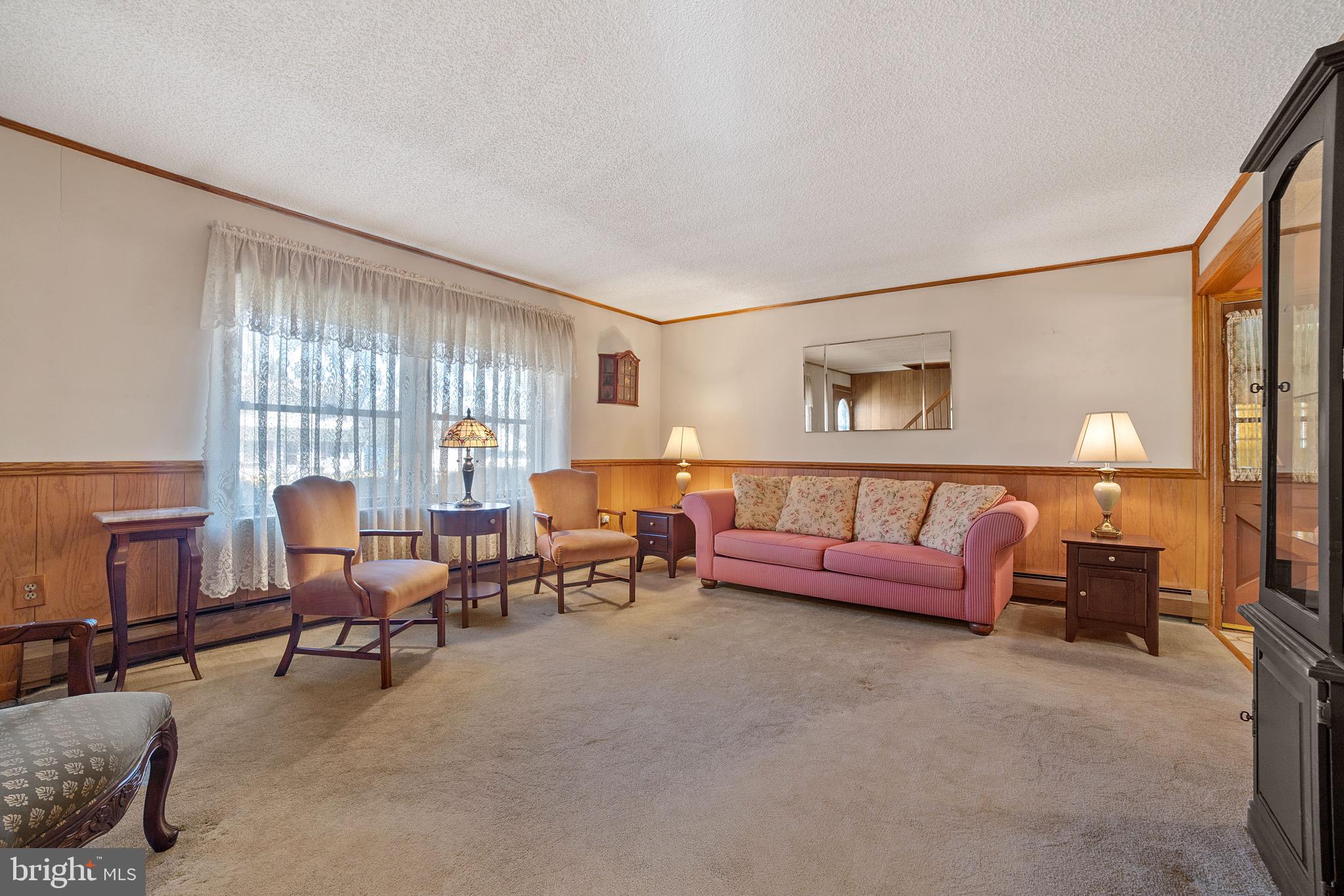 90 Cleft Rock Road Levittown, PA 19057 - Photo 8 of 31 Gallery Image 8