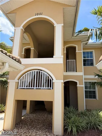 $284,999 | 1051 Winding Pines Circle, Unit 105, Cape Coral, FL 33909