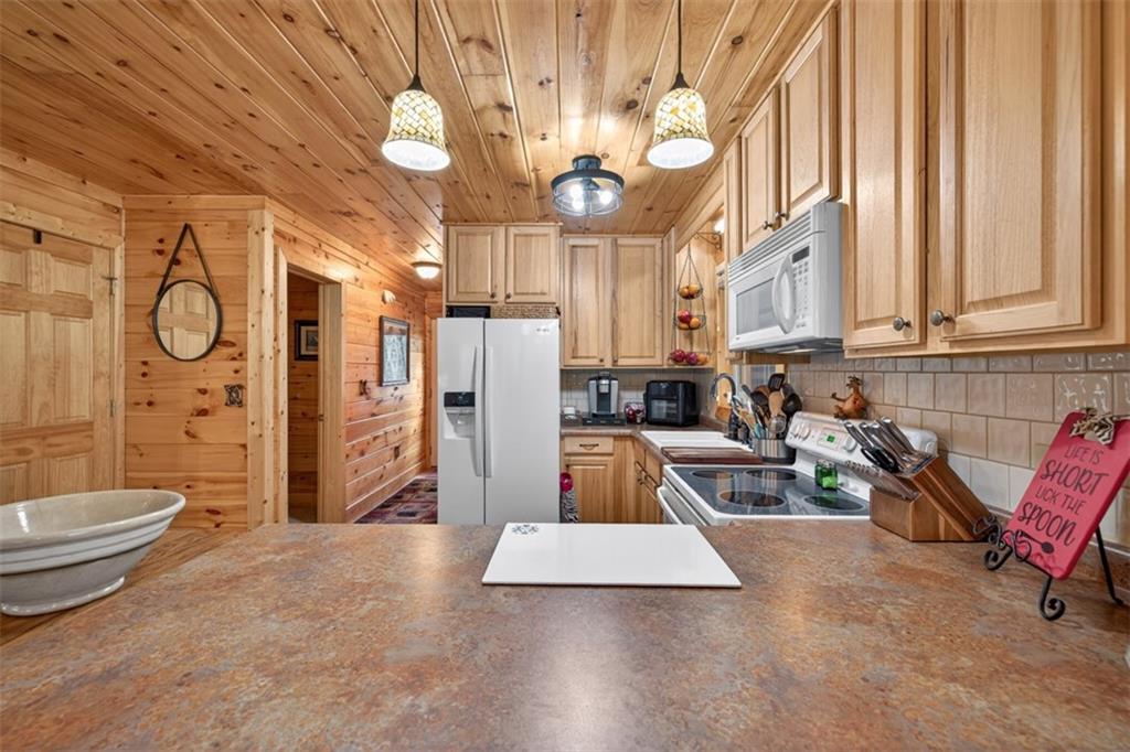 88 Crest Road Blairsville, GA 30512 - Photo 17 of 75