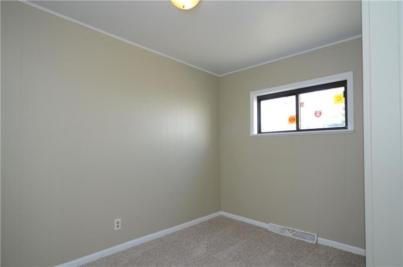 608 California Avenue Rochester, PA 15074 - Photo 13 of 20