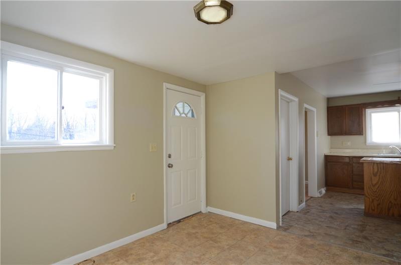 608 California Avenue Rochester, PA 15074 - Photo 15 of 20