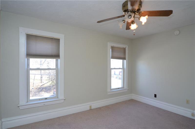 608 California Avenue Rochester, PA 15074 - Photo 8 of 20