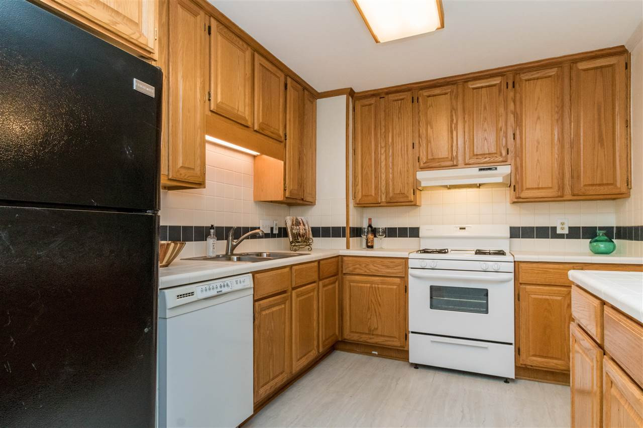 3327 Hope Valley Road Durham, NC 27707 - Photo 10 of 21 Kitchen