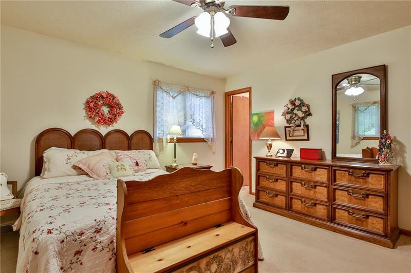 535 A Sangree Road Pittsburgh, PA 15237 - Photo 14 of 18