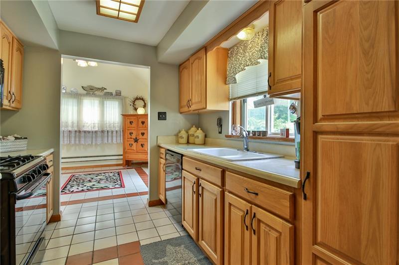 535 A Sangree Road Pittsburgh, PA 15237 - Photo 8 of 18