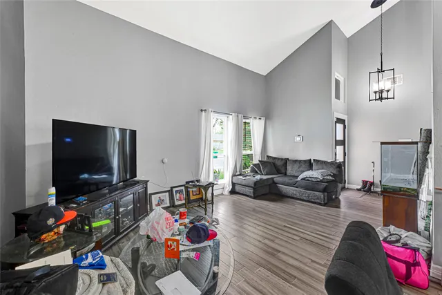 $275,000 | 5638 Fairview Forest Drive, Houston, TX 77088