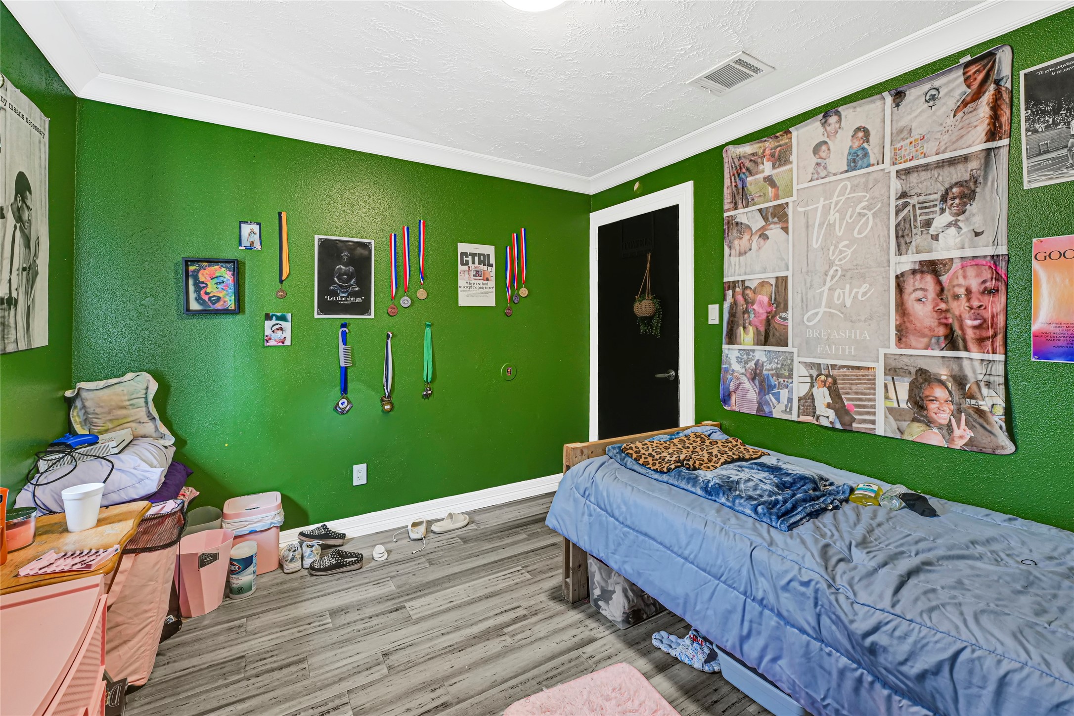 5638 Fairview Forest Drive Houston, TX 77088 - Photo 25 of 49