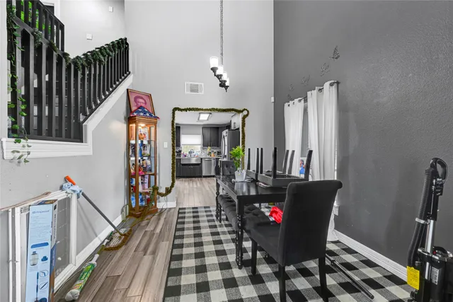 $275,000 | 5638 Fairview Forest Drive, Houston, TX 77088