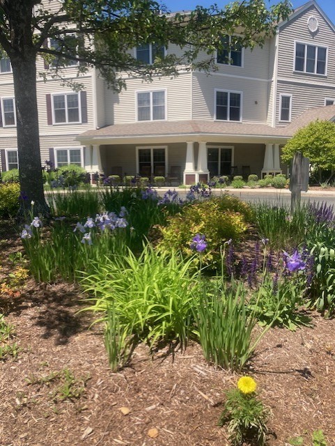 7 Crescent Way, Unit 307 Sturbridge, MA 01518 - Photo 1 of 13