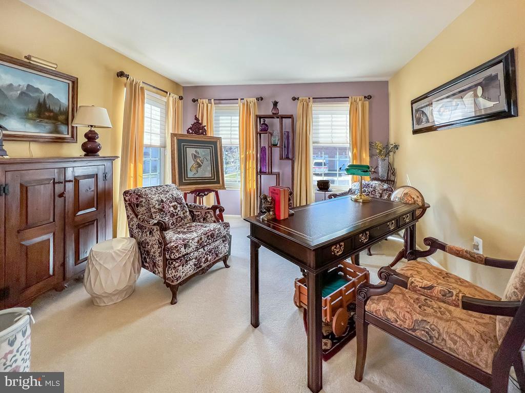 201 Raintree Crossing Hatfield, PA 19440 - Photo 4 of 46 a living room with furniture and a window