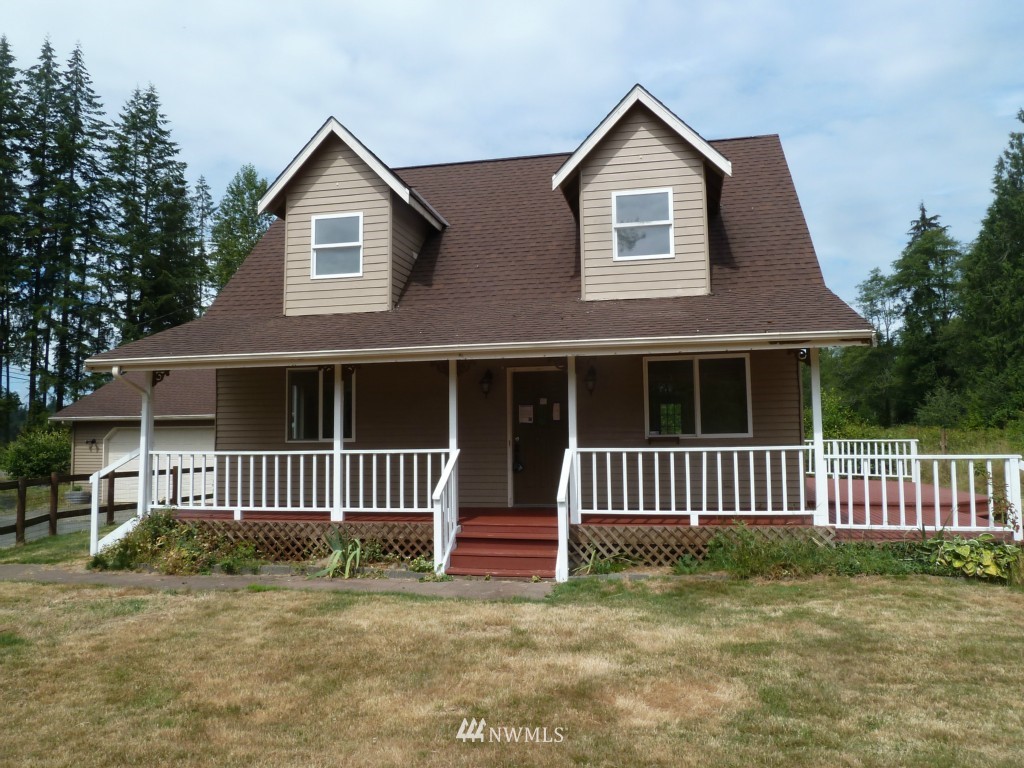 8313 Robe Menzel Road Granite Falls, WA 98252 - Photo 1 of 23