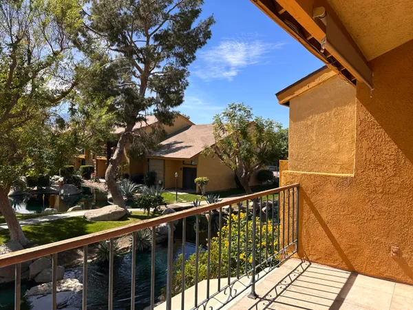 $300,000 | 48255 Monroe Street, Unit 5, Indio, CA 92201