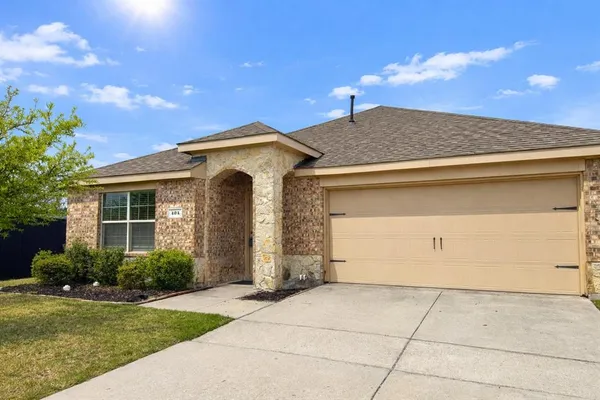 $2,400 | 404 Paddock Lane, Celina, TX 75009