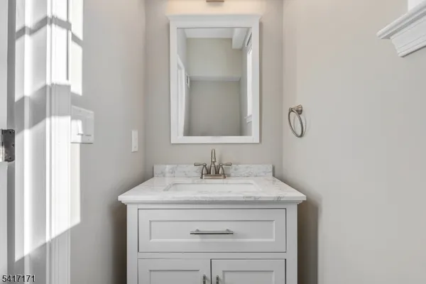 $4,000 | 158 North Auten Avenue, Somerville, NJ 08876