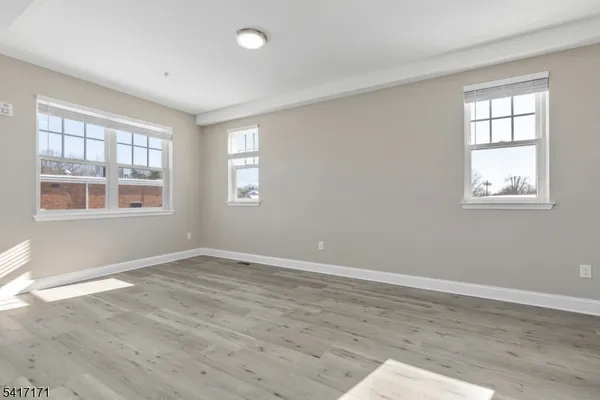 $4,000 | 158 North Auten Avenue, Somerville, NJ 08876