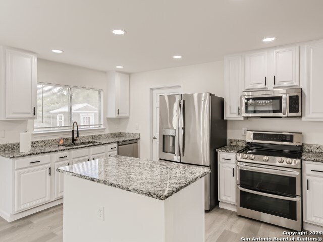 7122 Teton Ridge San Antonio, TX 78233 - Photo 10 of 32