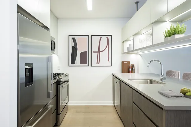 $7,038 | 7 West 21st Street, Unit 16J | Flatiron