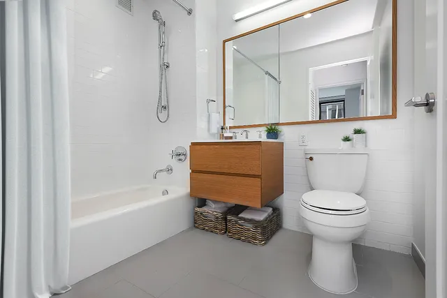 $7,038 | 7 West 21st Street, Unit 16J | Flatiron