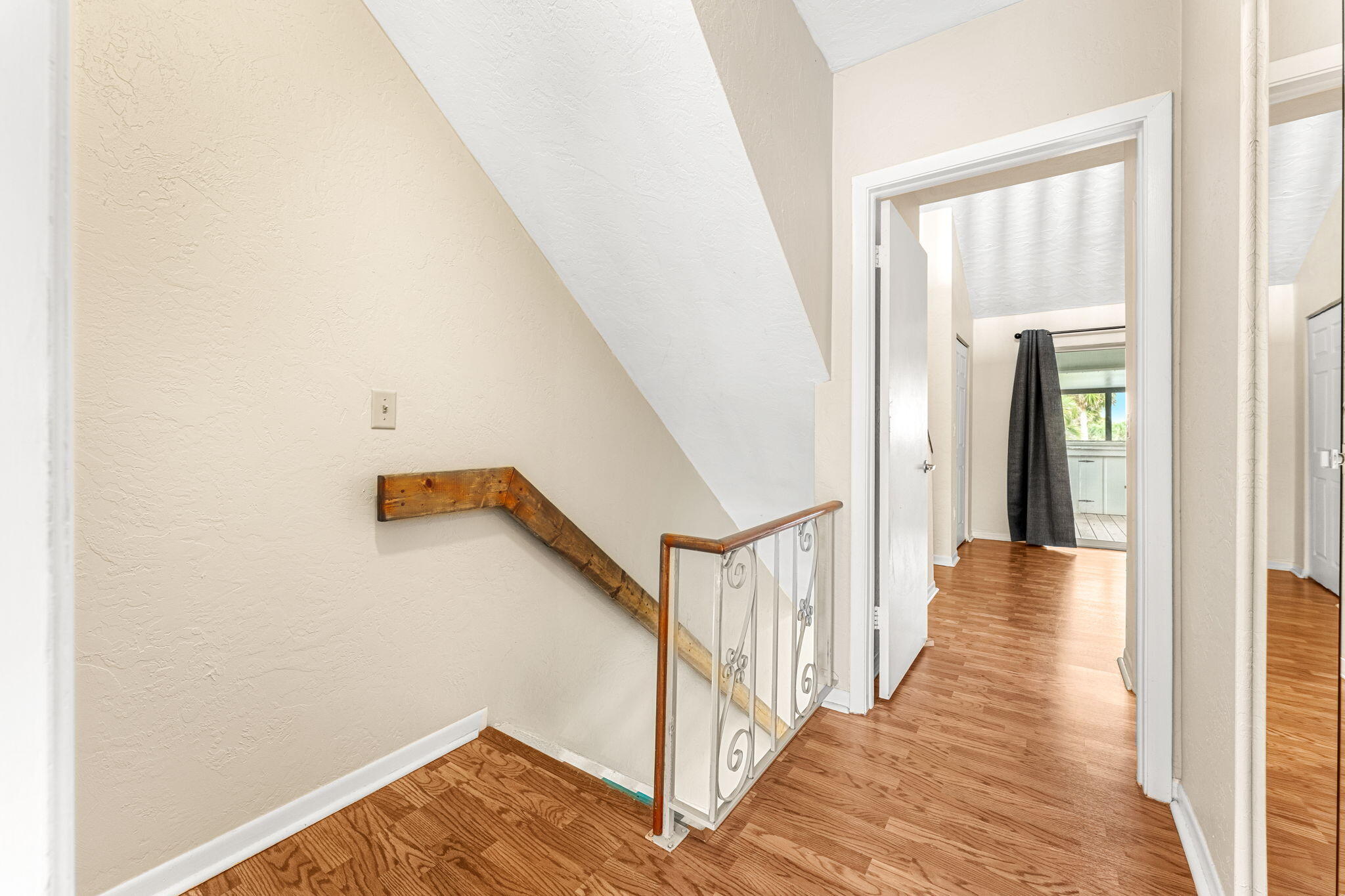 3 Cove Road, Unit 3 Melbourne Beach, FL 32951 - Photo 18 of 40 22-web-or-mls-DSC04247-HDR