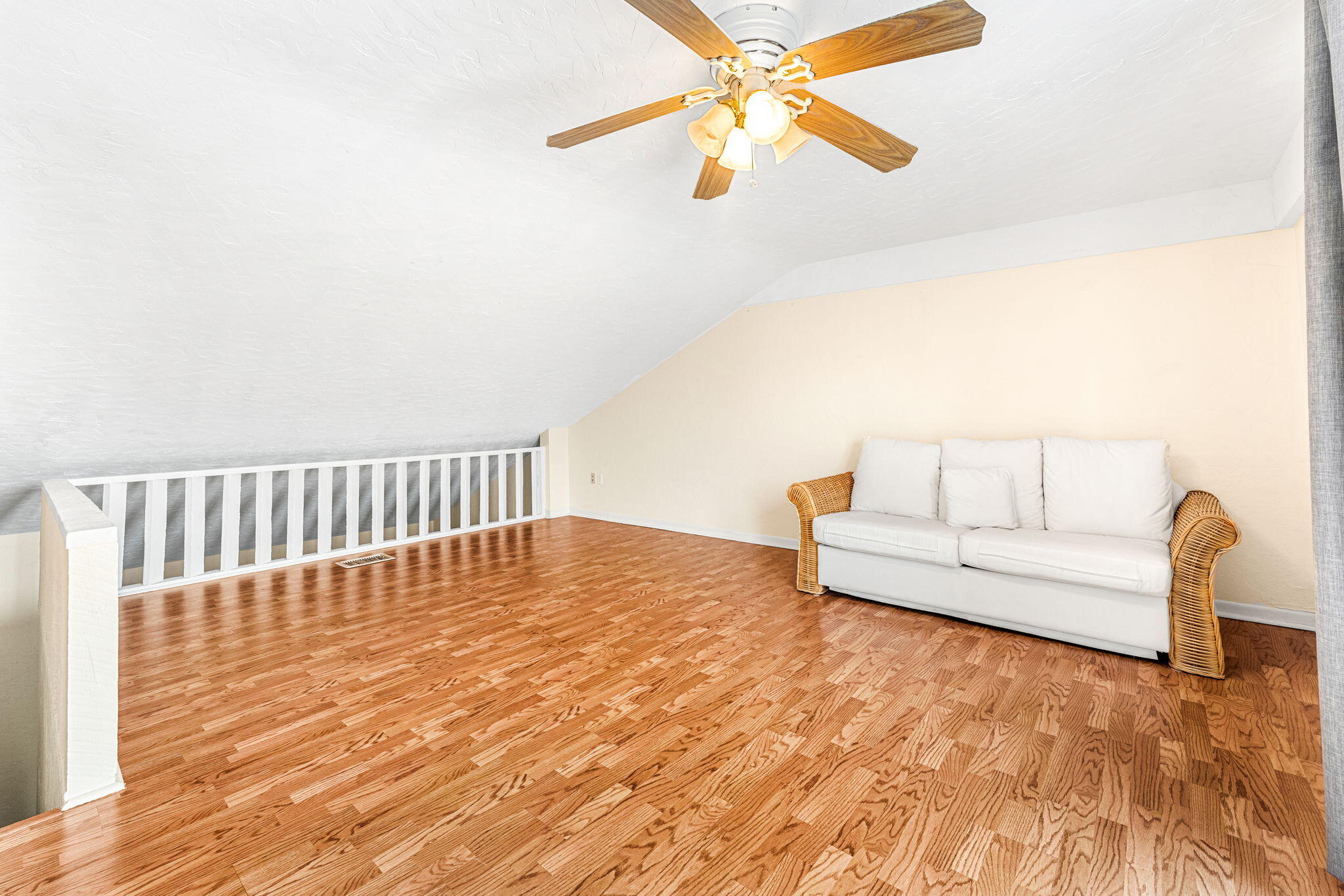 3 Cove Road, Unit 3 Melbourne Beach, FL 32951 - Photo 29 of 40 33-web-or-mls-DSC04338-HDR