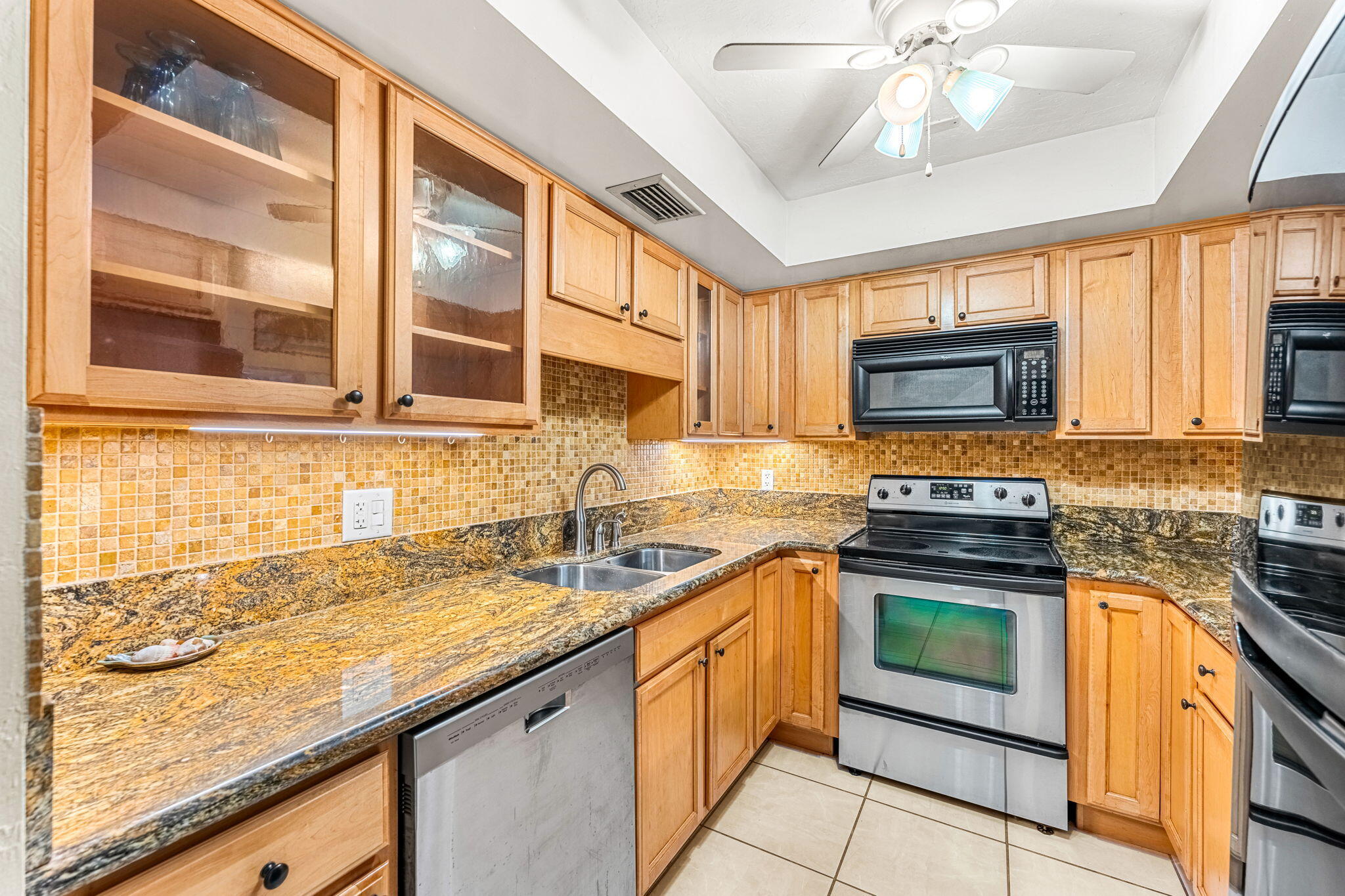 3 Cove Road, Unit 3 Melbourne Beach, FL 32951 - Photo 9 of 40 13-web-or-mls-DSC04177-HDR