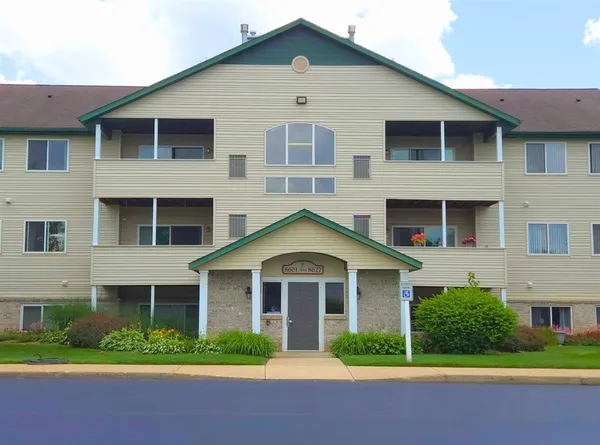 $209,900 | 8621 South Jasonville Court Southeast, Unit 162, Caledonia, MI 49316