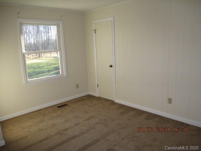 911 Pinhook Loop Road Gastonia, NC 28056 - Photo 15 of 22 Gallery Image 15