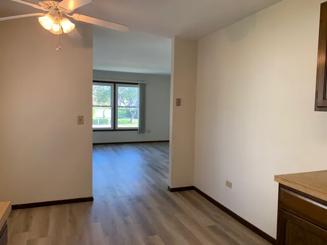 $1,995 | 1068 Glouchester Harbor, Unit 1068, Schaumburg, IL 60193