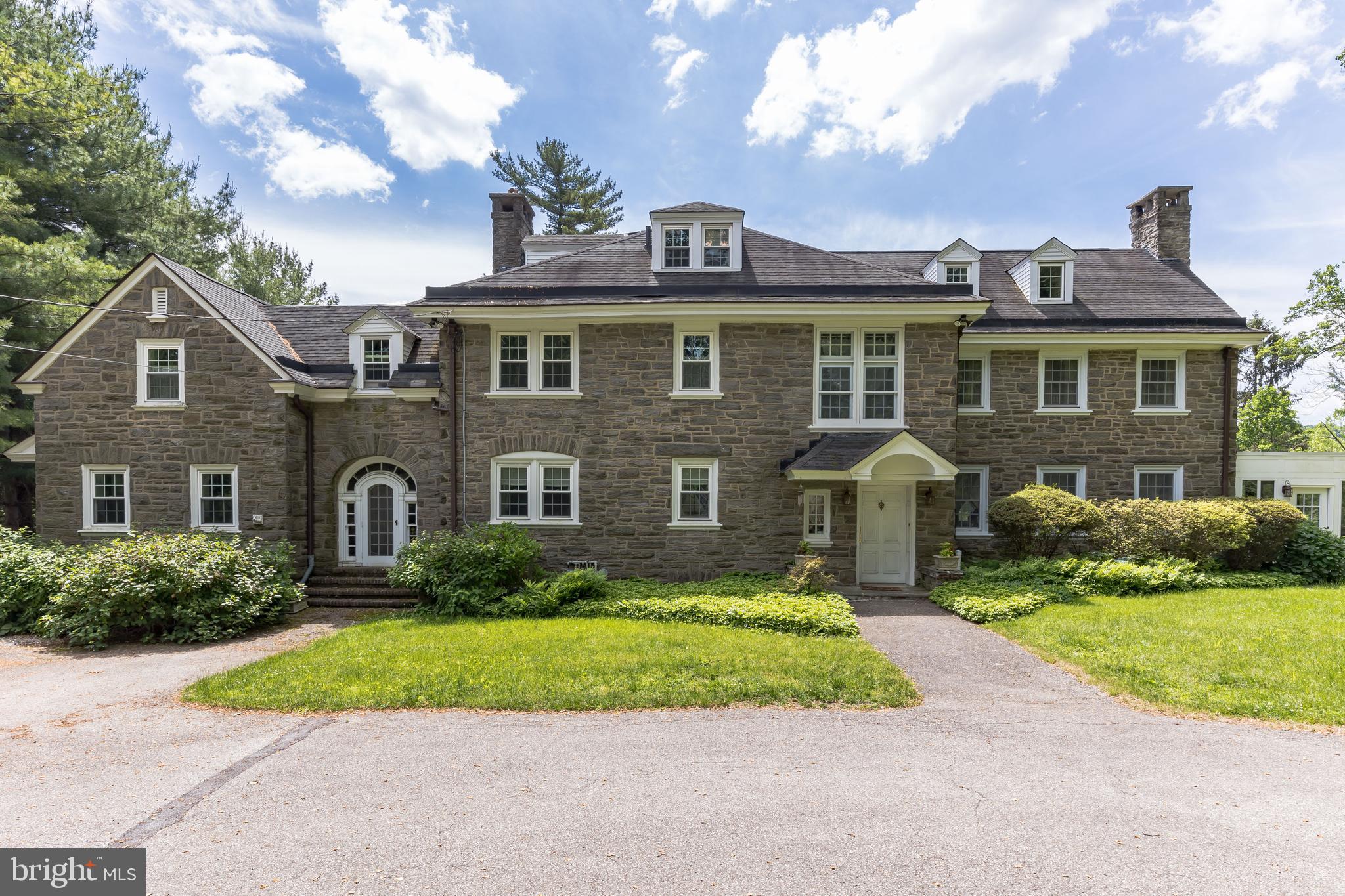 123 Gypsy Lane King of Prussia, PA 19406 - Photo 1 of 34