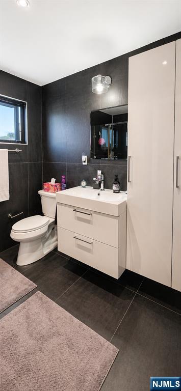 804 Spinnaker Court Secaucus, NJ 07094 - Photo 15 of 18