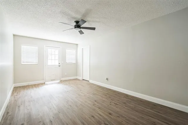 $274,900 | 1811 Queen Palm Drive, Edgewater, FL 32132