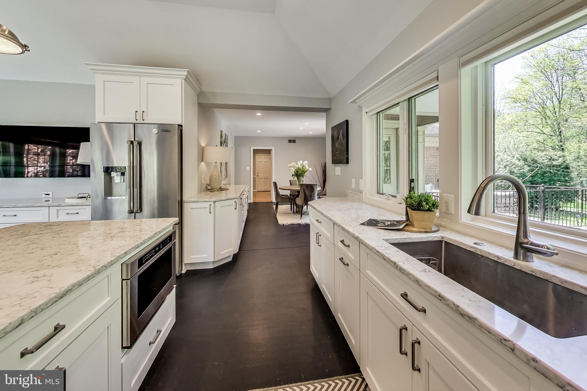 7308 Helmsdale Road Bethesda, MD 20817 - Photo 12 of 63 Gallery Image 12