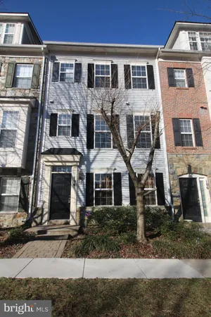 $3,150 | 104 Elmcroft Boulevard, Rockville, MD 20850