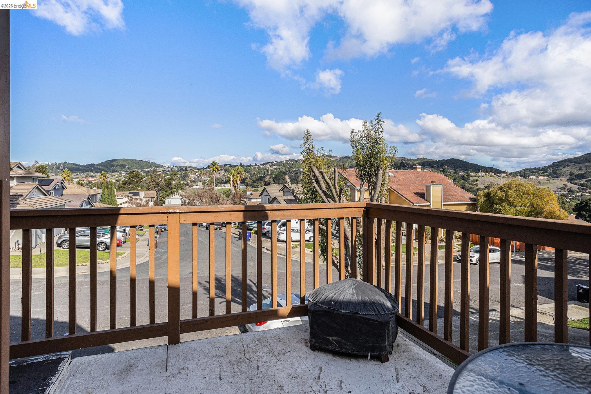 5490 Lenora Road Richmond, CA 94803 - Photo 19 of 22 a view of a balcony with a swing