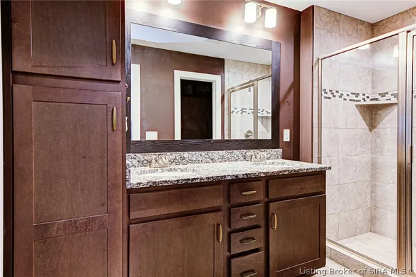 $389,900 | 5006 Oakhill Lane, Georgetown, IN 47122
